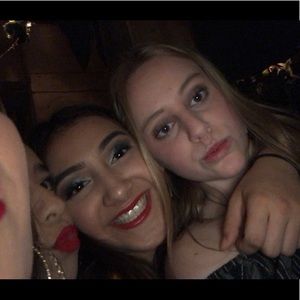 Meet your Posher, Alexia